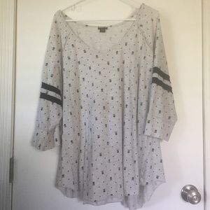 Torrid size 3 Skull 3/4 length top